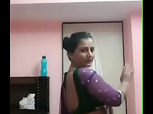 Be in charge pooja bhabhi pretty dance